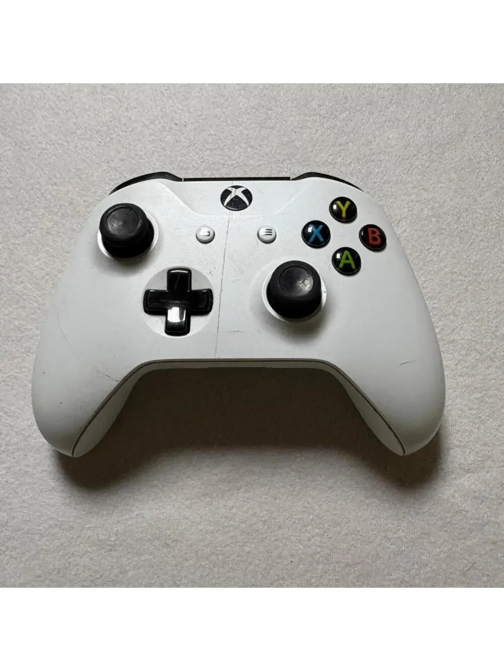 Microsoft Xbox One Wireless Controller Model 1708 White - Missing Battery Cover